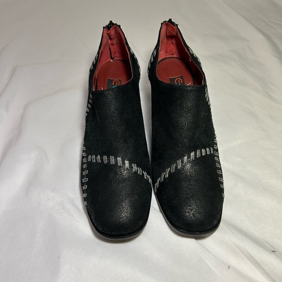 Everybody by Bz Moda 2”heals with an interesting heel, Vintage, used - Picture 2 of 3